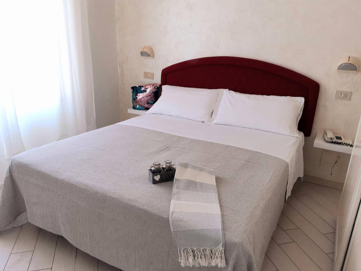 Hotel Raul Riccione Dış mekan fotoğraf