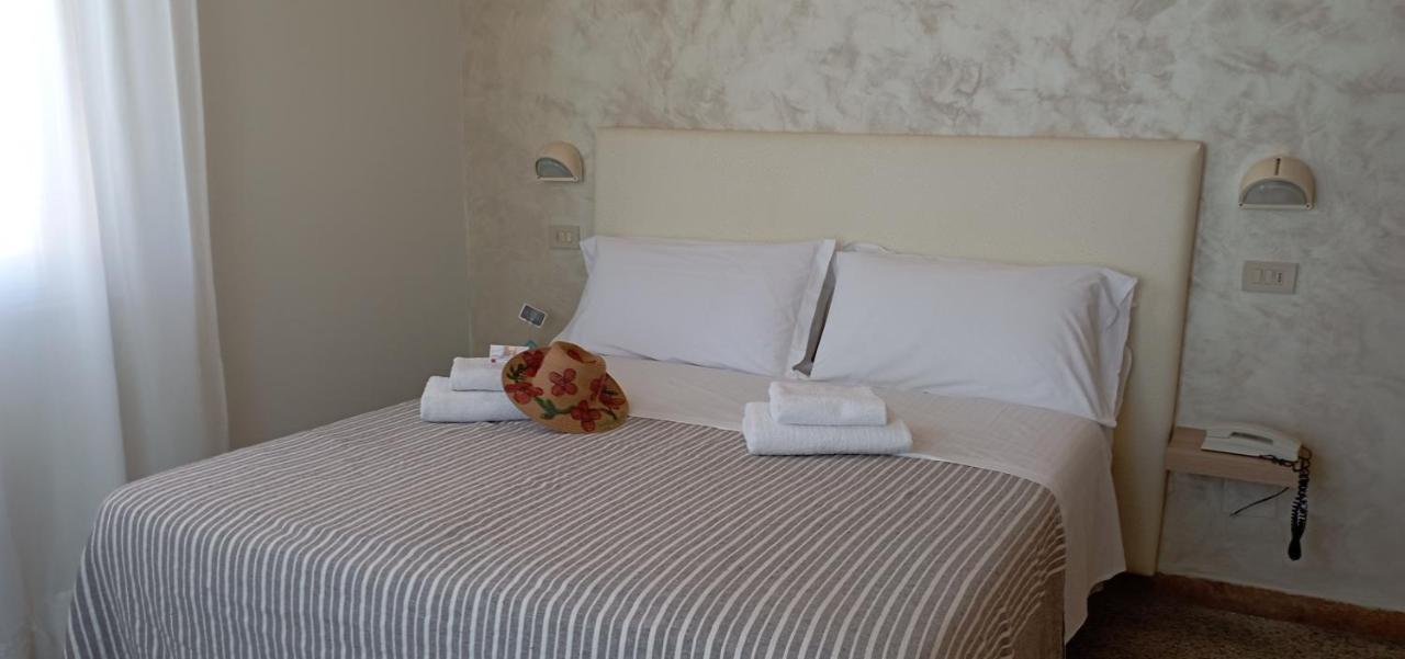 Hotel Raul Riccione Dış mekan fotoğraf